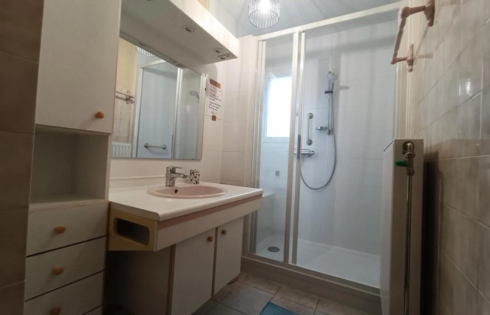 Apartment Residence Les Guppys - Belle Surface Pour Cet Appartement Et Tres Central ! Mae-3354 Aix-les-Bains