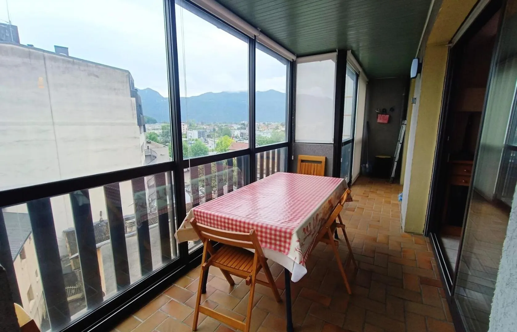 Residence Les Guppys - Belle Surface Pour Cet Appartement Et Tres Central ! Mae-3354 Aix-les-Bains 0*,  France